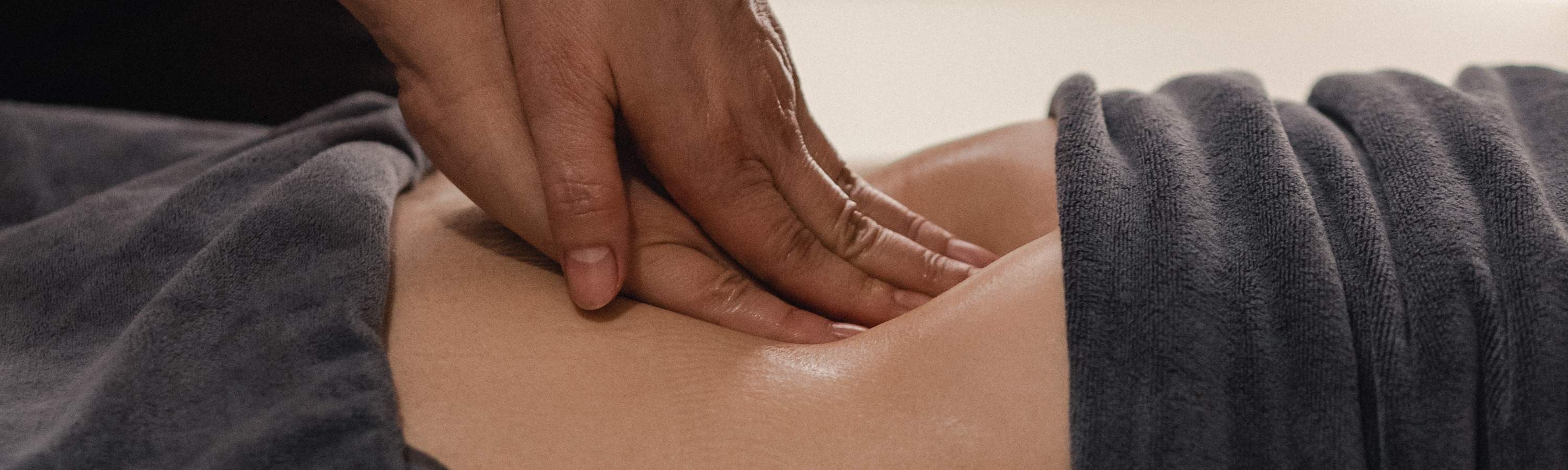 ボディマッサージ